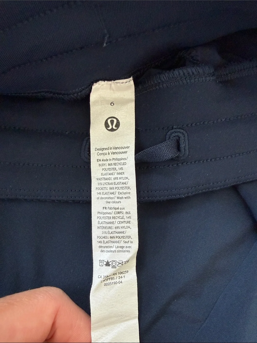 lululemon athletica Swift Wide-Leg Pants size 6 navy